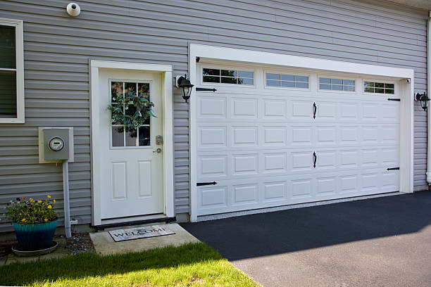 24/7 Emergency Garage Door Panel Replacement experts in Beaver, WV
